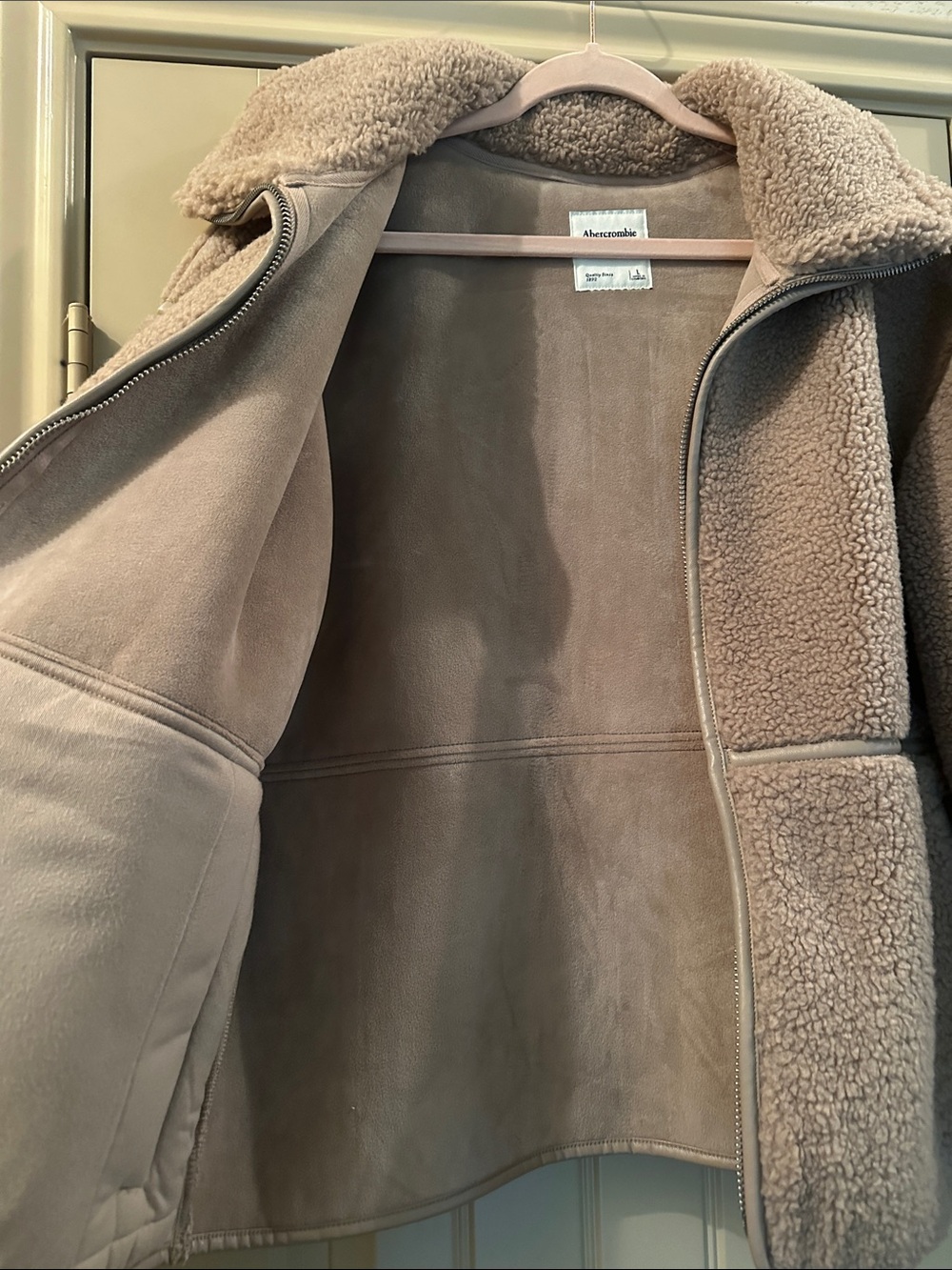 A&F Sherpa Jacket - Picture 4 of 5